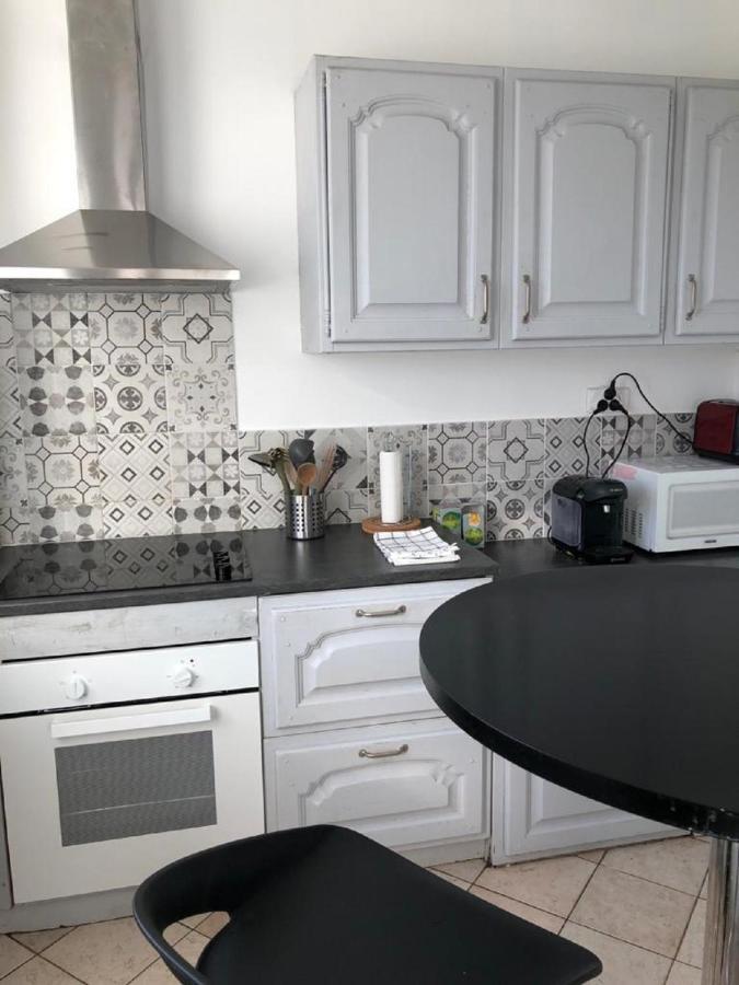 Chambre Paisible Tout Confort Bed & Breakfast Courcouronnes Eksteriør bilde